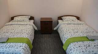 Гостиница Sweet Home Hostel Екатеринбург Односпальная кровать в трехместном общем женском номере-2